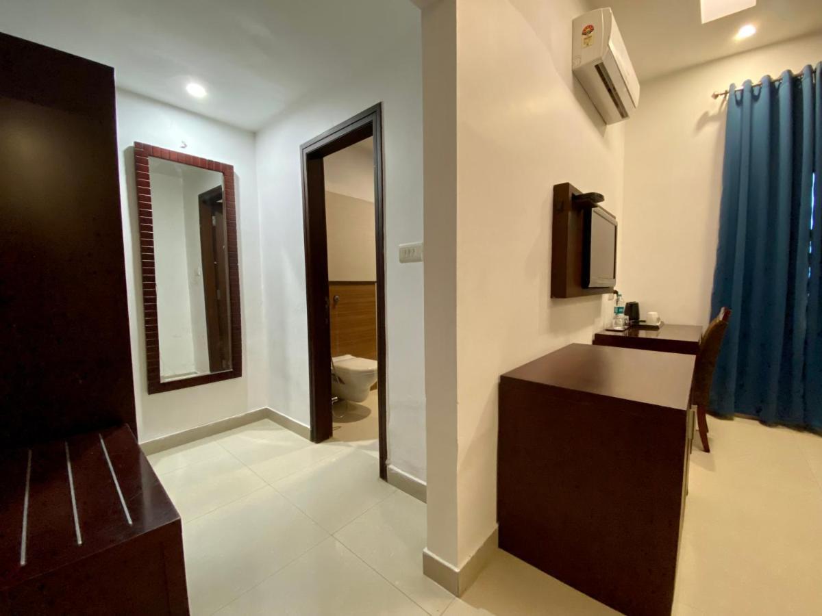 Ananya Regency Hotel Kashipur Exterior photo
