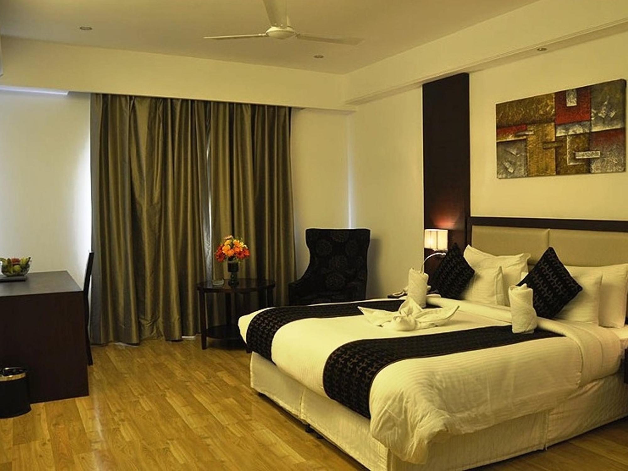 Ananya Regency Hotel Kashipur Exterior photo