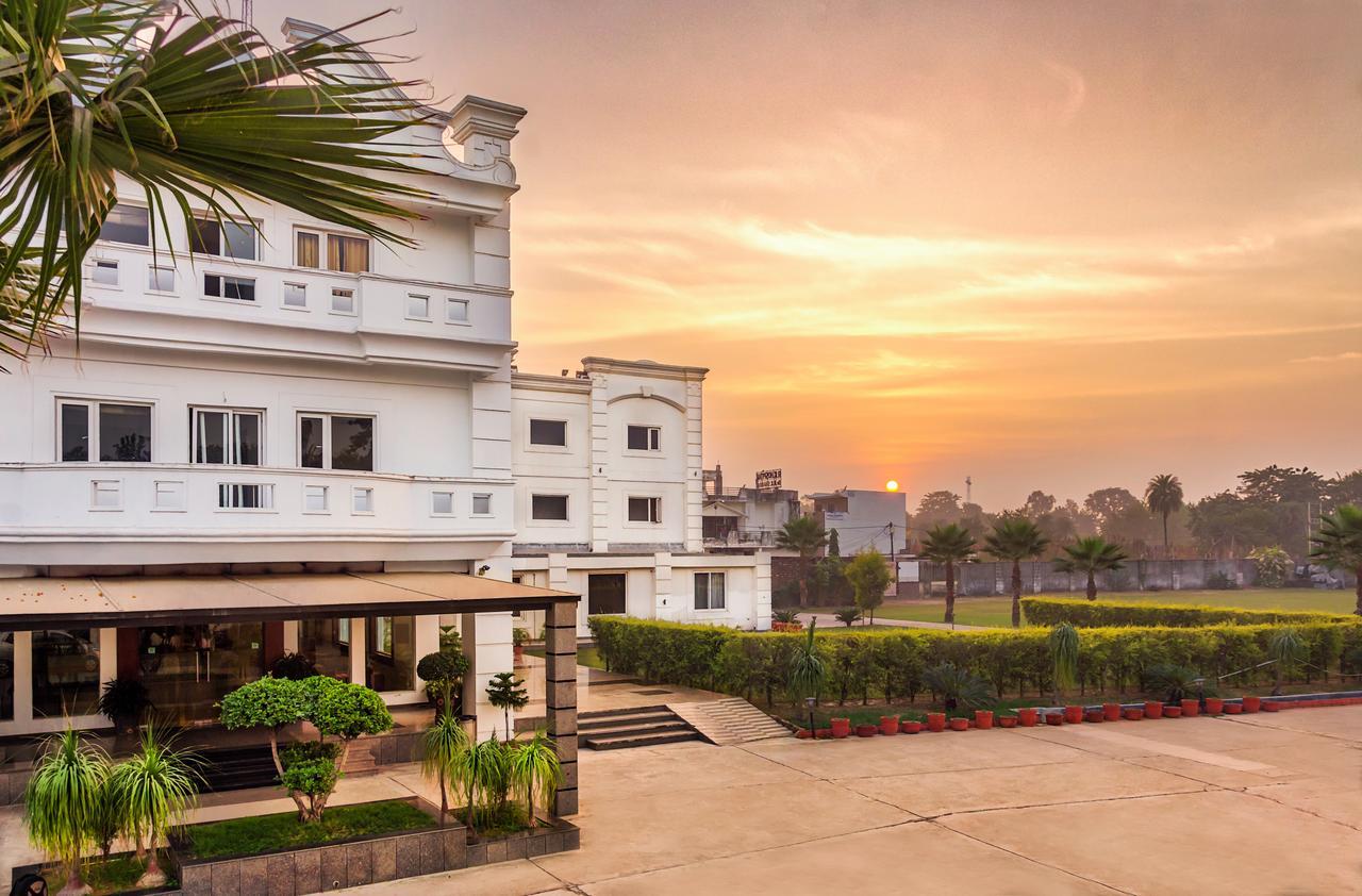 Ananya Regency Hotel Kashipur Exterior photo